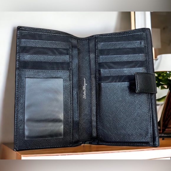 Salvatore Ferragamo Continental Wallet - Picture 5 of 11